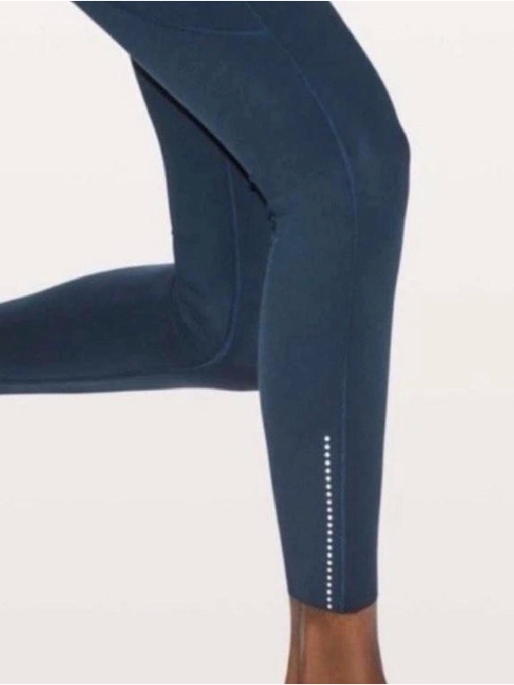 lululemon athletica Fast & Free Dark Navy High-Rise Reflective Leggings. Size 2